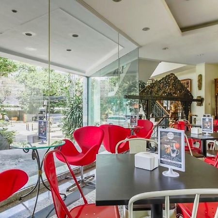 Reddoorz Plus Near Monumen Nasional Jakarta Bagian luar foto
